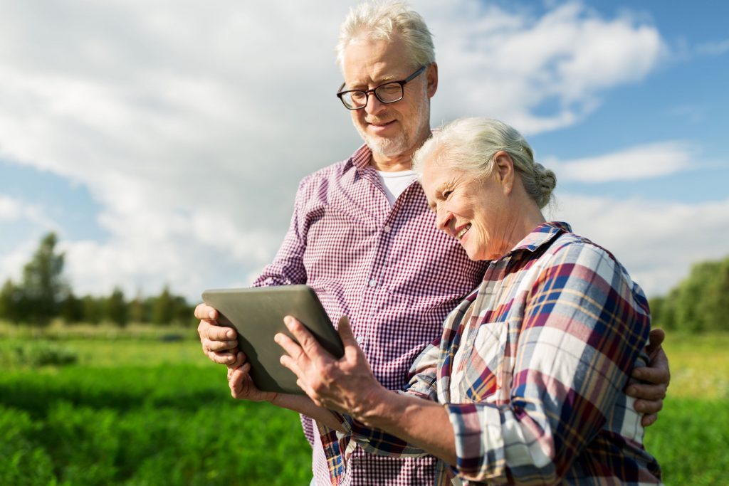 Signing up for Pioneer Electric services online